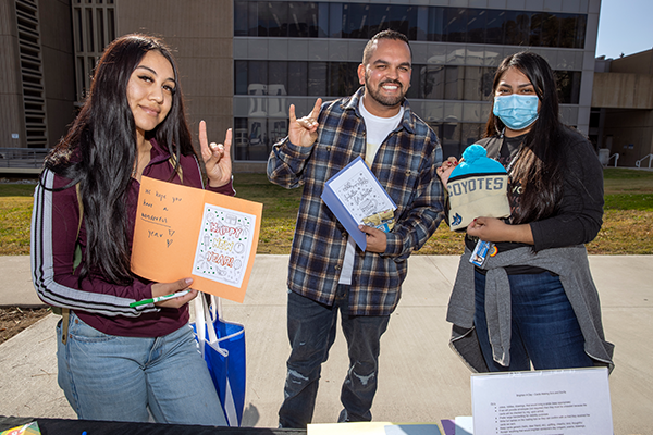 Giving Tuesday participants