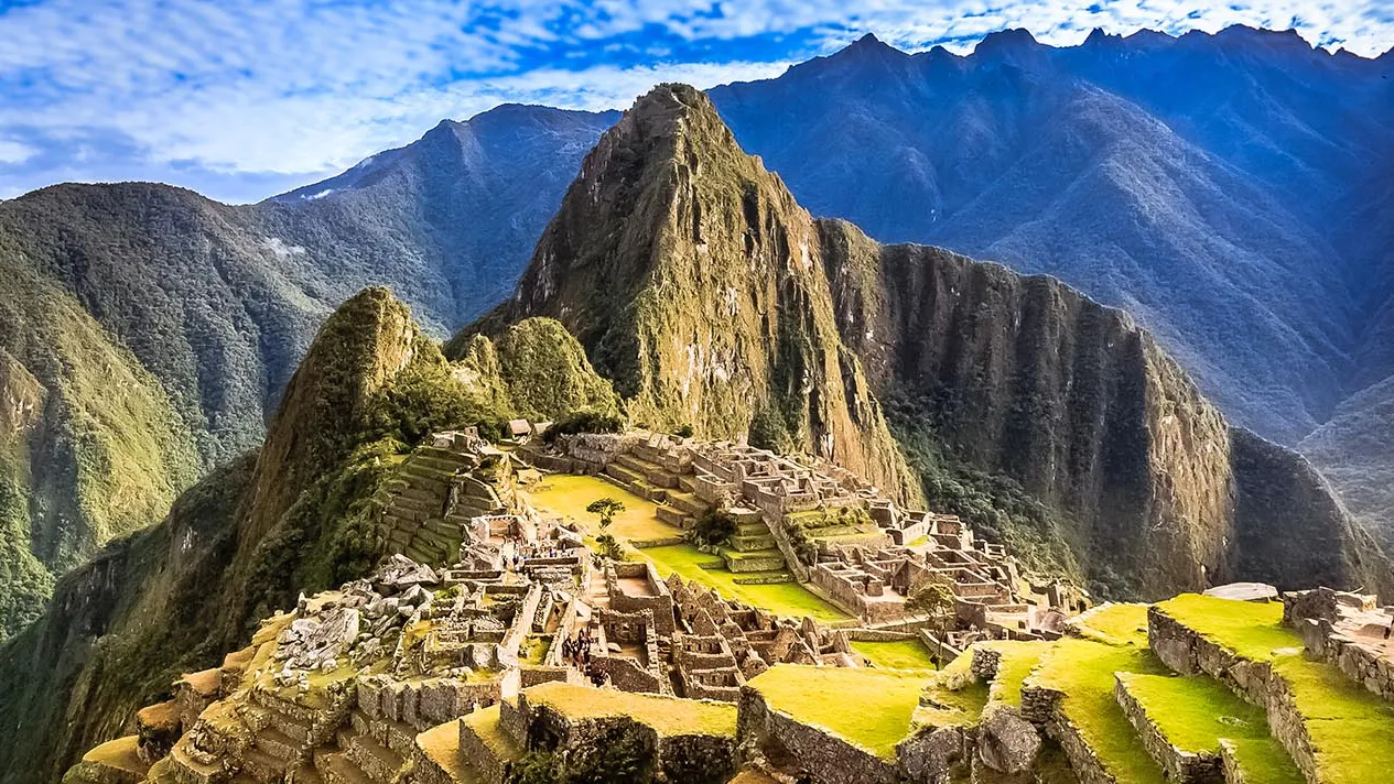 Led by Bibiana Diaz, associate professor of Spanish, and Johanna Smith, professor of theatre arts, 18 CSUSB students, alumni, faculty and staff immersed themselves in the rich culture and history of Peru and the Incan Empire in the spring of 2024.