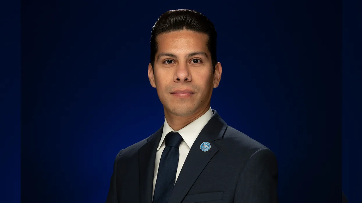 Jairo Leon Undocumented student success center's first director