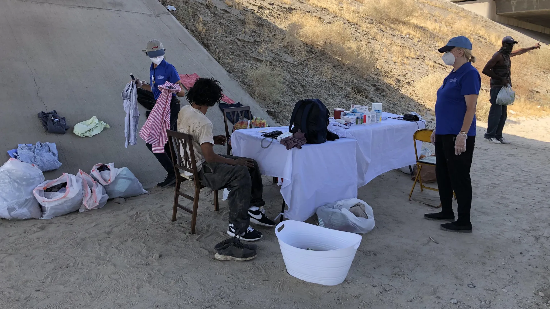 Street Medicine program nursing students work in the field. The $50,000 grant will be used to improve access to healthcare for traditionally underserved populations, increase mobile medical clinics, improve health-related infrastructure in the Coachella Valley and strengthen engagement of nurses and nursing students with the homeless.