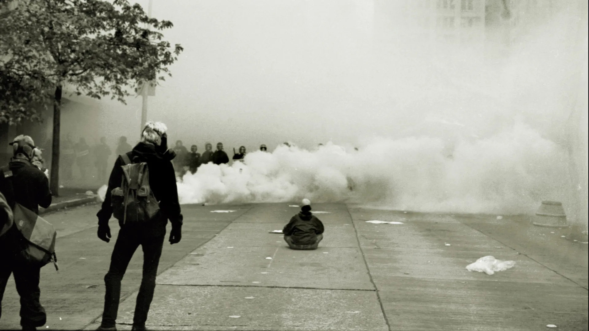A scene from the World Trade Organization protests in Seattle, Wash., November 1999. Norman Stamper, who was chief of police in Seattle at the time of the protests, will be the guest speaker at the March 10 Conversations on Race and Policing. Photo: J.Narrin/Wikimedia Commons