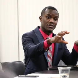 Group of students heard from Siah Gaye, a Sacramento State alumnus, on why being involved in student groups may give them an advantage.  