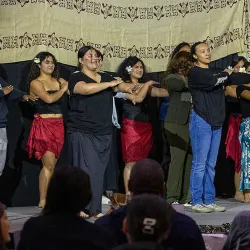 Pasifika Culture Night’s main celebration featured a lineup of powerful cultural performances, including a Hawaiian Oli chant, an Aotearoa Taku Raumiri, and a dynamic Tahitian fire beat.
