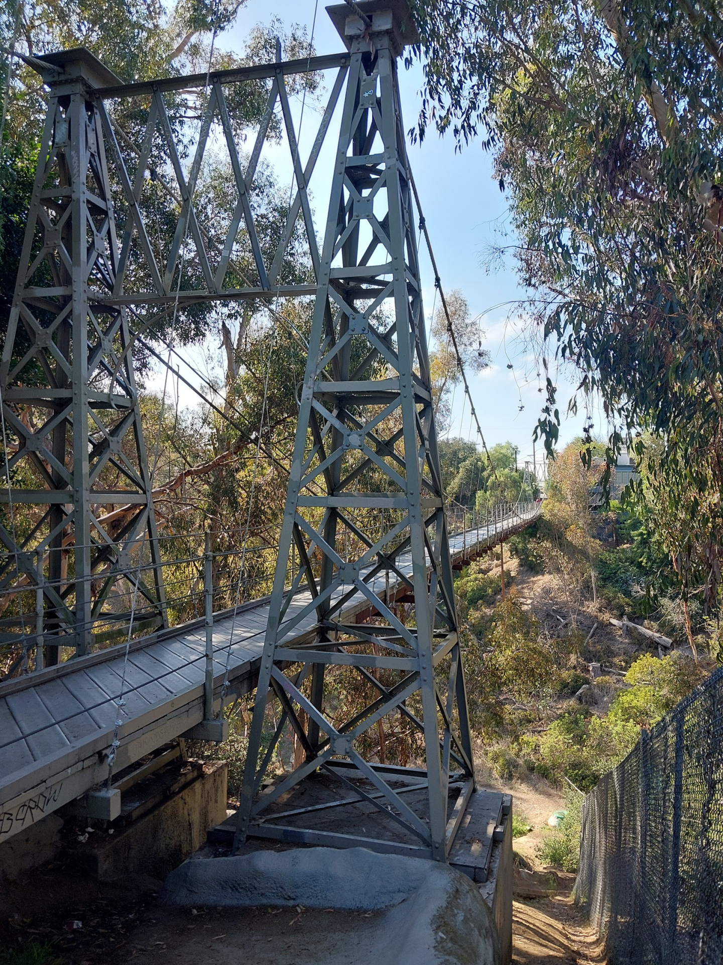 spruce street suspension bridge