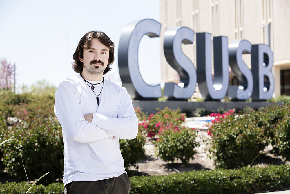 Martinez was one of only two undergraduates selected to participate in an intensive training program at the U.S. Department of Energy’s prestigious Environmental Molecular Sciences Laboratory (ESML). The cohort was comprised of Ph.D. students and postdoctoral researchers from around the globe.